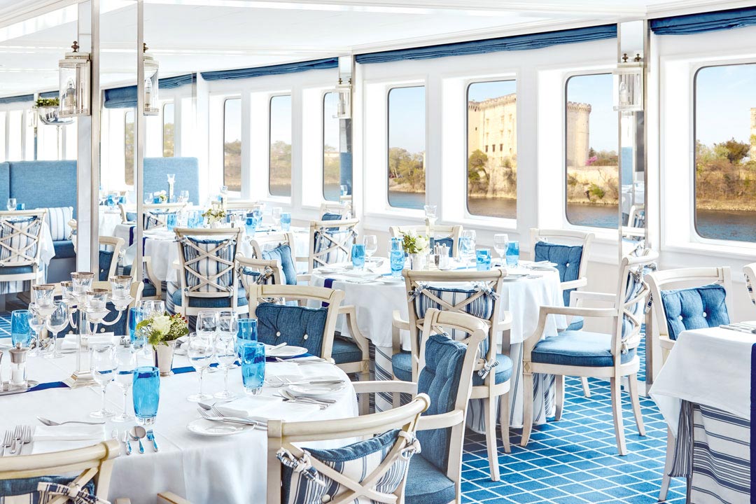 CRUCEROS FLUVIALES DE LUJO UNIWORLD RIVER CRUISES LUXURY RIVER CRUISES RIVER ROYAL FRANCE RIVER CRUISES CRUCEROS FLUVIALES RIOS DE FRANCIA CRUCEROS FRANCIA FRANCE CRUISES RIVER ROYAL CRUCEROS DE LUJO UNIWORLD CRUCEROS FLUVIALES RESTAURANTE